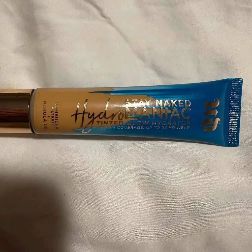 Urban Decay Shade 50 Stay Naked Hydromaniac Tinted Glow Hydrator Foundation